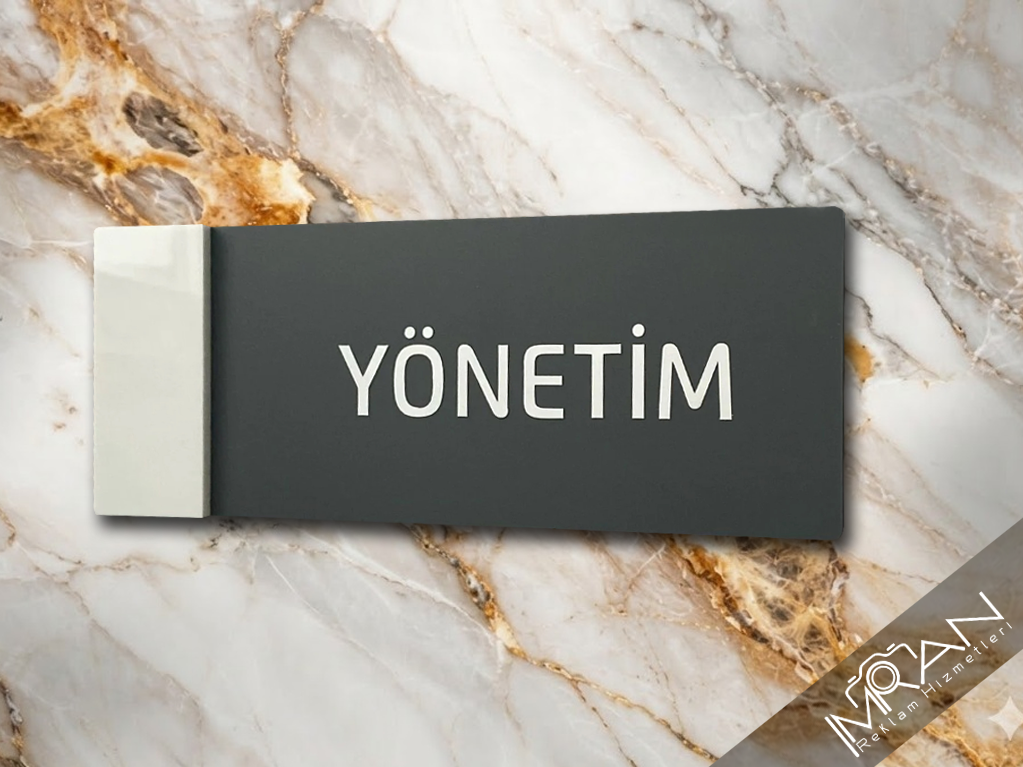 Yönetim Kapı İsimliği